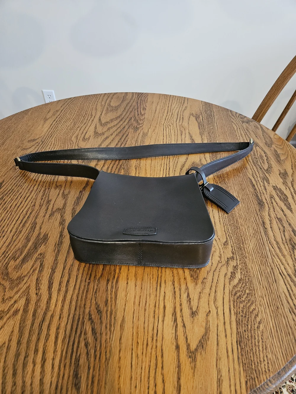 Cole Haan Vintage, Y2K Leather Messenger /Shoulder Bag in Dark Brown